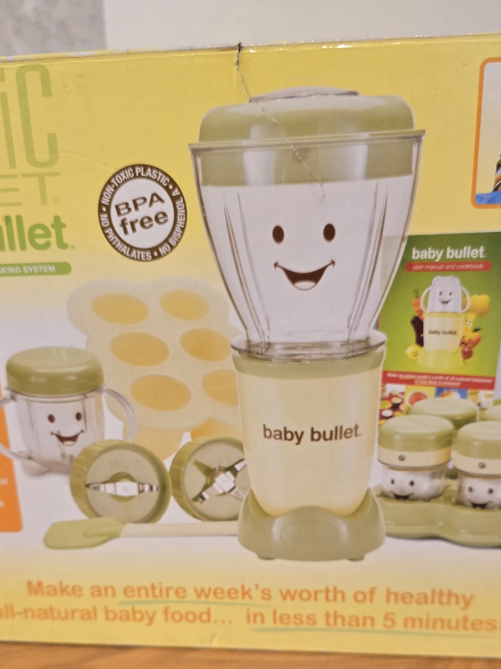Baby Bullet. Blender Baby Food Maker - Green